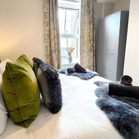 Carvetii - Anne House Room 2 - Dbl Bed First Floor En-Suite 卡莱尔 外观 照片