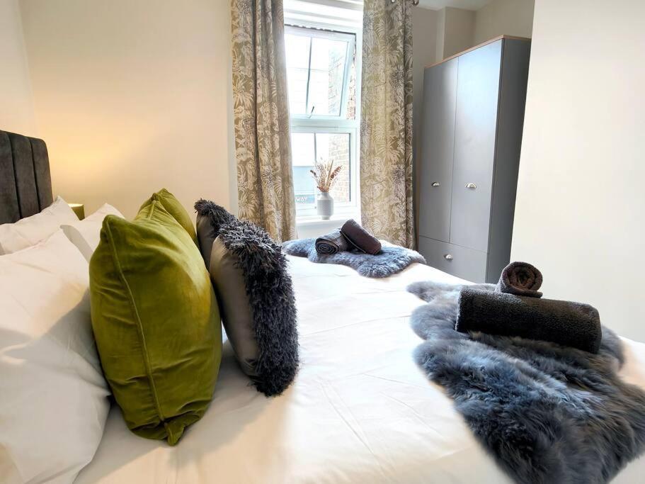Carvetii - Anne House Room 2 - Dbl Bed First Floor En-Suite 卡莱尔 外观 照片
